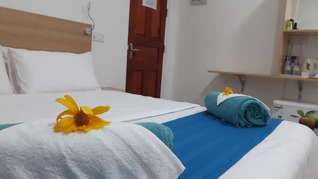 Seginy Seaview Hotel Guraidhoo  Buitenkant foto